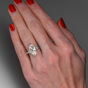 Anello Geometrico Stile Marquise, Creativo ed Elegante, Accessorio Moda per Feste, Serate e Outfit Quotidiani - Product Image 3