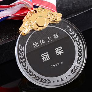 Medalla de medallón en forma de cristal dorado de 70mm, - Product Image 4