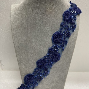 Tessuto in Pizzo Floreale di Lusso con Perline e Paillettes, Bordo con Strass per Abiti da Sposa e Abbigliamento Formale - Product Image 4