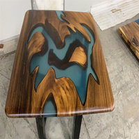 Table de salle à manger en résine époxy pour hôtel et restaurant, plateau en bois massif de noyer avec rivière de résine époxy