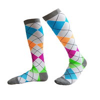 Chaussettes de compression pour hommes, chaussettes longues à carreaux colorés, chaussettes de course à pied, chaussettes fantaisie en diamant