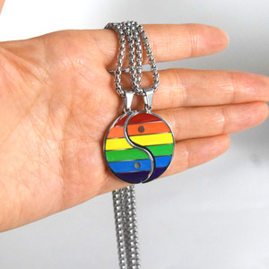 Модное его и <span class=keywords><strong>ее</strong></span> ожерелье из нержавеющей стали с Yin и Yang Lgbt гей-парад пара любовников кулон ожерелья ювелирные изделия - Product Image 4