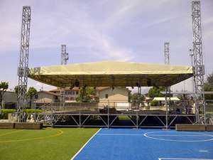 Plataforma de Escenario Prefabricada Marca CETA, Modelo '95, Tamaño Personalizable, Diseño Modular de Metal de Alta Calidad para Deportes y Entretenimiento - Product Image 3