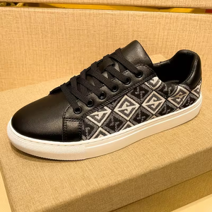 Chaussures décontractées respirantes antidérapantes de qualité supérieure pour hommes, chaussures de sport légères pour hommes, chaussures de marche tendance pour l'extérieur, style féminin - Product Image 1