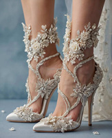 Chaussures de mariée élégantes et sexy avec strass, perles, cristaux, broderie florale, satin blanc ivoire, dentelle et perles