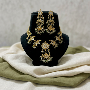 Elegante Juego de Gargantilla y Aretes de Moissanita Chapada en Oro de la Mejor Calidad para Bodas de Lujo - Product Image 2