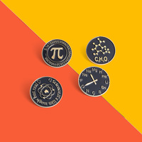 Broche Personalizado de Aleación de Zinc con Fórmula Matemática de Ciencia Atómica, Regalo de Recuerdo con la Tabla Periódica de los Elementos