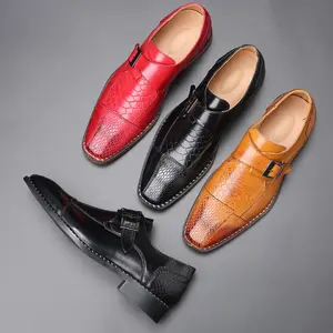XZR Sapatos masculinos de couro crocodilo com fivela de metal, bico fino, logotipo leve e personalizável para uso em escritório, atacado