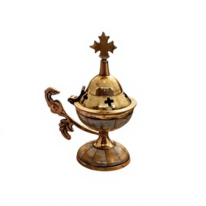Brûle-encens en laiton finition nacre avec croix sur le dessus et poignée, facilement transportable, couleur or, articles religieux en cadeau - Product Image 1