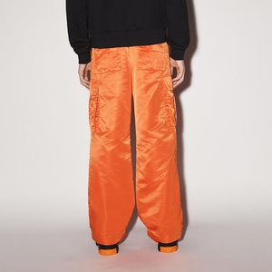 Pantalones Cargo de Nylon Holgados Personalizados OEM para Hombre, Estilo Paracaídas, Cintura Elástica, Corte Recto, Lisos - Product Image 2