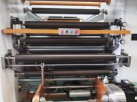 BEIDEMEIKE Machine de lamination de fenêtres électrique automatique polyvalente pour l'alimentation, vitesse de 400 m/min, largeur maximale de 1250 mm, surveillance à distance
