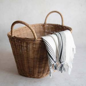Best-seller Panier de rangement en rotin pour le rangement des jouets Panier polyvalent Emballage OEM au Vietnam Fabrication artisanale - Product Image 5