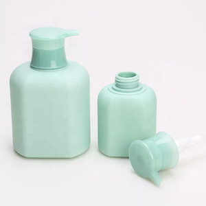 Yueshunxing <span class=keywords><strong>Source</strong></span> Manufacturers 300ml500ml750ml Botella de loción de gran capacidad Champú Gel de ducha Acondicionador <span class=keywords><strong>Sub</strong></span>-botella - Product Image 6