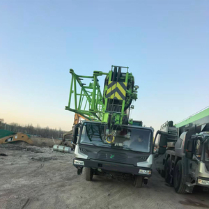 Grúa sobre Camión Usada Zoomlion ZTC500H 2023 de 50 Toneladas con Contrapeso de 10.5 Toneladas y Motor Yuchai - Product Image 3