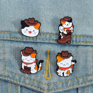 เข็มกลัดติดขอบเท้ารูปแมวและหมวกรูปลูกแมวน่ารักน่ารักเป็นของขวัญสำหรับเพื่อน - Product Image 1