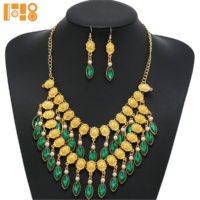 Collier de fleurs en strass œil de cheval multicouche Vintage Pendentif goutte d'eau Collier de fête de mariage Ensemble de bijoux pour femmes