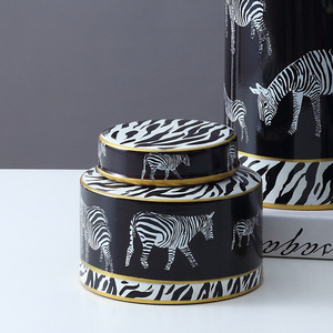 โมเดิร์นใหม่จีนสร้างสรรค์ลายม้าลายเซรามิคสีดําตกแต่งหม้อตกแต่งบ้านห้องระเบียงห้องนั่งเล่นตกแต่งแจกัน - Product Image 4