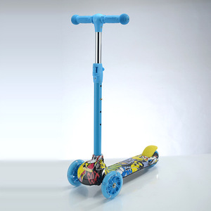 Trottinette pour enfants avec lumières, hauteur réglable, pour les enfants de 3 ans et plus, couleur bleue - Product Image 2