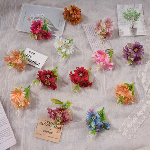 Têtes de fleurs de marguerites artificielles en soie, accessoires pour cheveux de mariage, couronnes DIY, accessoires de photographie, décorations - Product Image 1