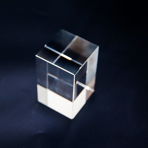 Small Bridge Großhandel Heißer Verkauf Beliebter Block, Personalisierbarer 50x50x80mm Klarer Laser Gravur 3D Kristall Rohling für Sublimation - Product Image 3