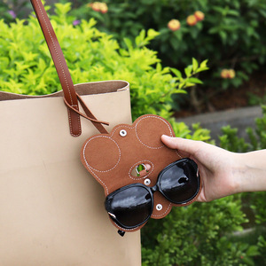 Nouvel étui à lunettes en PU, portable, étui à lunettes suspendable, protecteur de lunettes de soleil, clip à lunettes mignon, pochette simple pour lunettes - Product Image 3