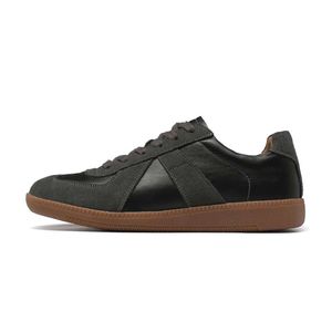 Chaussures GAT classiques légères et respirantes en cuir véritable pour hommes, style rétro sport, à lacets, type mocassins, inspirées des baskets allemandes. - Product Image 2