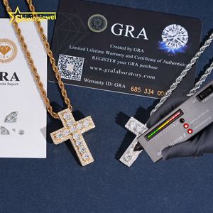 パステスター米国ローカルストック4mmダイヤモンドヒップホップアイスアウトジュエリーペンダントカスタム925シルバーVVSモアッサナイトクロスペンダント - Product Image 2