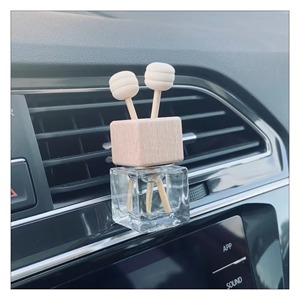 Diffuseur de parfum pour voiture à clipser sur grille d'aération, flacon en verre, aromathérapie, désodorisant automobile très vendu - Product Image 3