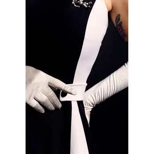 Mini-robe décontractée sexy à imprimé numérique, style licou sans bretelles, dos nu, coupe trapèze, pour les vacances - Product Image 3