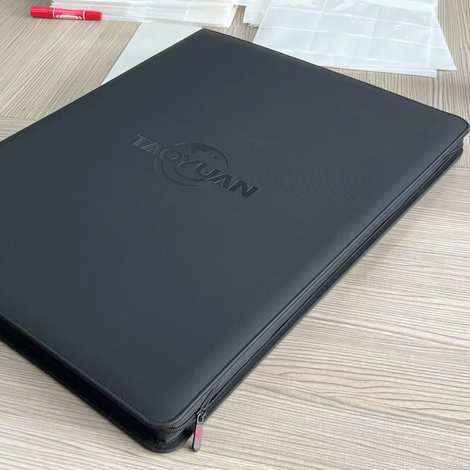 Dongugan Bowen Offering The World's Largest And Highest Quality Trading Card Album With 36 Pocket Design Holds 1440 Card Binder