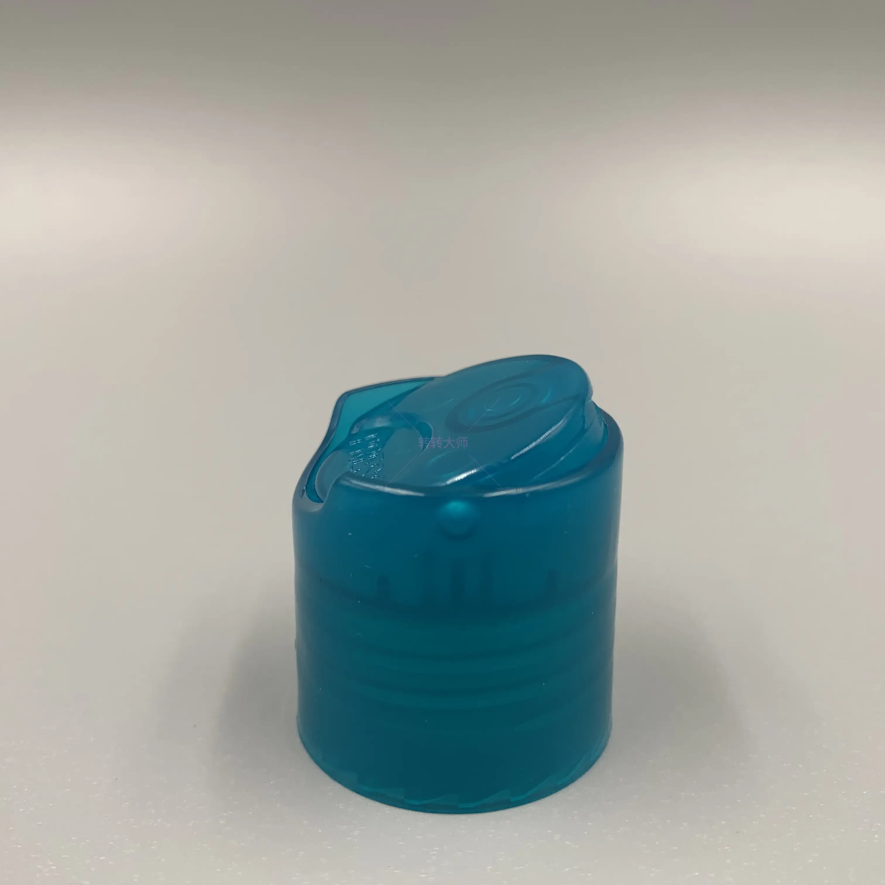 Prezzo di fabbrica utilizzo della bottiglia di lozione OEM/ODM 20mm 24mm 28mm trasparente nero blu PP tappi superiori del disco di plastica
