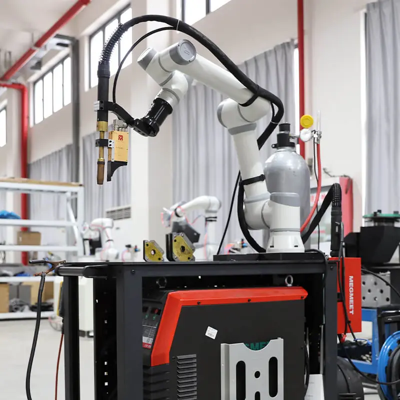 روبوت تعاوني صناعي أتوماتيكي بستة محاور 3 كيلوجرام و5 كيلوجرام و10 كيلوجرام، ذراع روبوتية لحام بالليزر، كوبوت