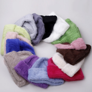 Gorro de invierno para mujer, gorros de piel sintética peluda, gorro de calavera de Color sólido, suave, cálido, holgado, Y2k, gorro para mujer, protección para los oídos - Product Image 1