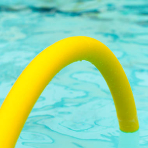 Nhà máy trực tiếp bán biểu tượng tùy chỉnh hồ bơi mì bọt hồ bơi có thể gập lại mì bán buôn - Product Image 5