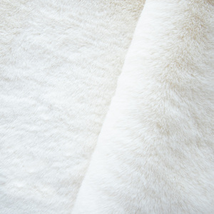 China Sale High Quality Indoor Fluffy Plush Super Soft Faux Rabbit Fur House Floor Carpet <strong>Rugs</strong> for Sale - Product Image 5
