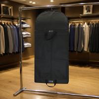 Housse de vêtement pliable, anti-poussière, réutilisable, pour voyage, avec logo personnalisé, en tissu non tissé, à suspendre