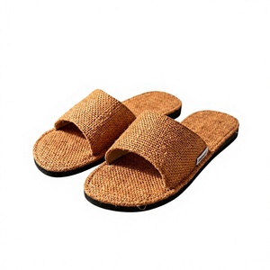 Pantuflas de Cáñamo Hechas a Mano con Logotipo Personalizado, Pantuflas de Interior Trenzadas Ecológicas para Spa, Yoga y Uso Doméstico en Verano - Product Image 1