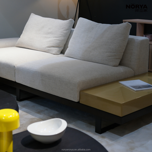 Divano Moderno NORYA in Tessuto con Struttura in Legno Massello e Base in Metallo Nero, <span class=keywords><strong>Arredamento</strong></span> <span class=keywords><strong>Contemporaneo</strong></span> per <span class=keywords><strong>Soggiorno</strong></span> - Product Image 3