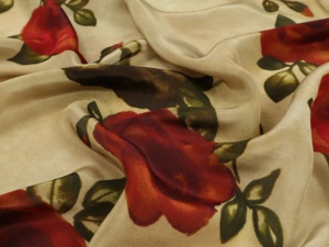 Drapé brillant, style sabi <span class=keywords><strong>bi</strong></span> jaune gingembre, grand imprimé floral, soie ammoniacale cuivrée, tissu en soie, robe, tissu de chemise - Product Image 6