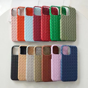 Étui de téléphone à motif tissé Lumei pour <span class=keywords><strong>iPhone</strong></span> 16 15 14 13 12 Pro <span class=keywords><strong>Max</strong></span> <span class=keywords><strong>14pro</strong></span> antichoc PU + PC couverture arrière - Product Image 1
