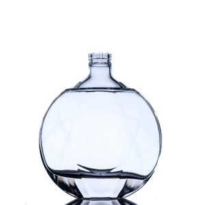 ขวดแก้วเหล้าวอดก้า XO ทรงแบน750มล. พร้อมจุกทองดีไซน์แบบกำหนดเอง - Product Image 4