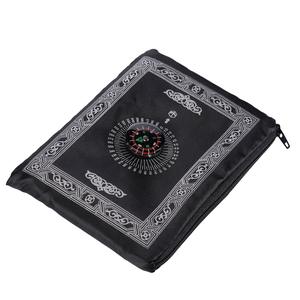 <span class=keywords><strong>Tapis</strong></span> de prière islamique portable 60*100cm en gros, <span class=keywords><strong>tapis</strong></span> de prière de voyage pour mosquée musulmane avec <span class=keywords><strong>boussole</strong></span> intégrée - Product Image 4