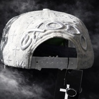 Nueva Llegada Gorra Trucker Unisex de Alta Calidad con Bordado 3D Completo, Forro de Satén, Visera Curva, 5 Paneles, Pedrería y Pines