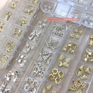 Décorations d'ongles de Noël en alliage, 12 compartiments, assortiment varié, spéciales pour salons de manucure - Meilleures ventes - Product Image 6