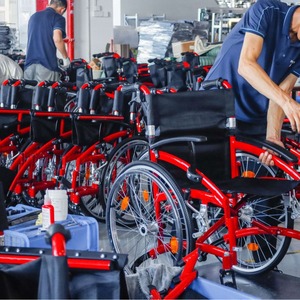 Silla de ruedas, andador, inodoro portátil, apoyabrazos, bastones, máquina de transferencia, silla de ducha, andador para bebés, aleación de aluminio, conveniente - Product Image 3