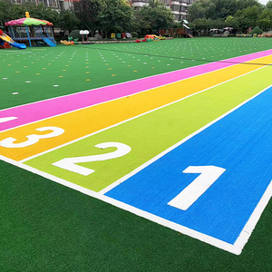 4 màu vui vẻ ngoài trời cỏ nhân tạo mẫu giáo đầy màu sắc đưa màu xanh lá cây cầu vồng Kid tổng hợp <span class=keywords><strong>Turf</strong></span> PP chạy theo dõi sân chơi - Product Image 1