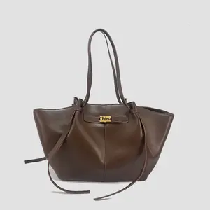 2025 फैशन बड़ी क्षमता वाले ट्रक महिला कंधे की बैग डिजाइनर धातु लॉक हैंडबैग उच्च गुणवत्ता वाले pten bote - Product Image 4