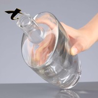 Bouteille en verre vide de haute qualité 750 ml pour rhum, brandy, vodka - Bouchon en liège estampé à chaud et gravé or avec capuchon pulvérisateur