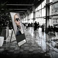 Panneau publicitaire numérique pliable pour trottoir, affichage numérique pour magasin de détail, WiFi UHD 4K, totem portable d'intérieur