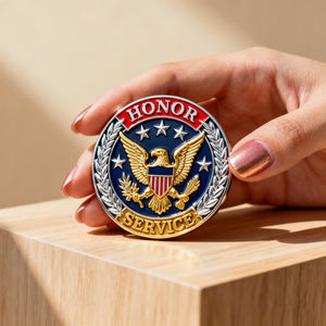 Épinglette en émail métallique personnalisée de conception artisanale, badge scintillant personnalisé d'anime, épinglette en émail pour chapeau, vêtements, porte-épinglette - Product Image 1